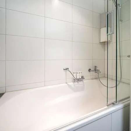 Tatil Evi Exklusive Terrassenwohnung Mit Jacuzzi & Panorama *